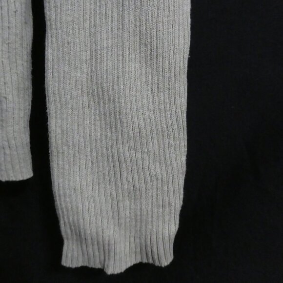 GAP | medium | Light Green Ribbed Turtleneck Sweater - Picture 9 of 15